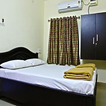 Reva Guest House Tirupati Exterior foto